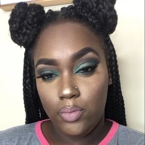 Meet your Posher, Brielle